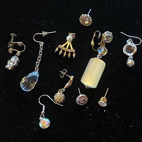 Lot of 10 rhinestone Bling crystals single non matching earrings clips & post - Picture 1 of 4